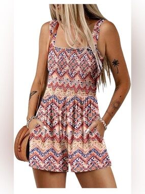🆕Floral Smocked Romper